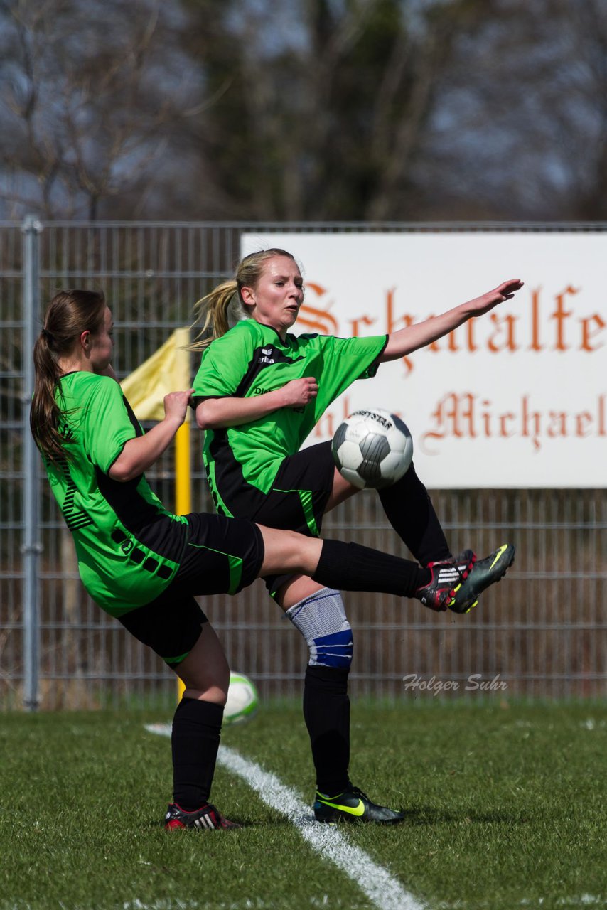 Bild 107 - Frauen Schmalfelder SV - TSV Siems : Ergebnis: 1:0